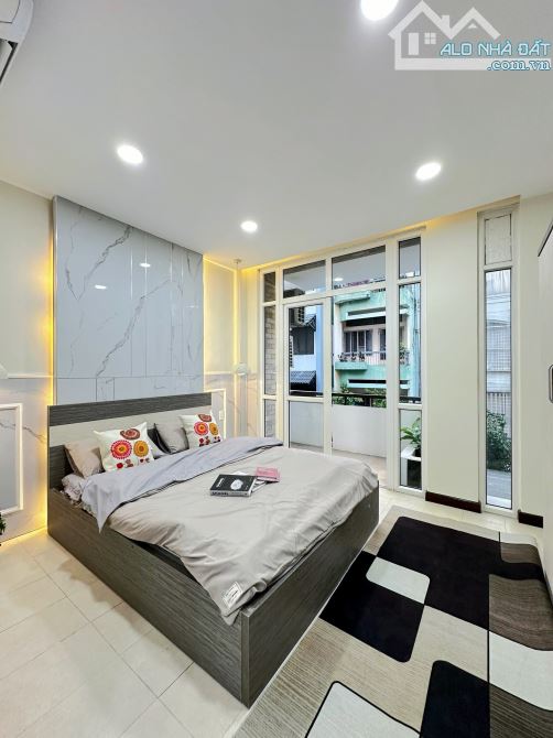 Cho thuê căn hộ 2Pn full nội thất, ban công rộng, Ngay ngã tư Phú Nhuận, tại Hồ Văn Huê - 1
