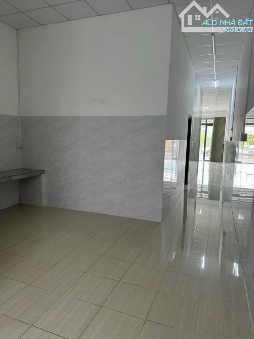 Tôi bán gấp căn nhà 96m2 1 xẹt Tỉnh Lộ 8 Thị Trấn Củ Chi giá 1,2 tỷ - 2