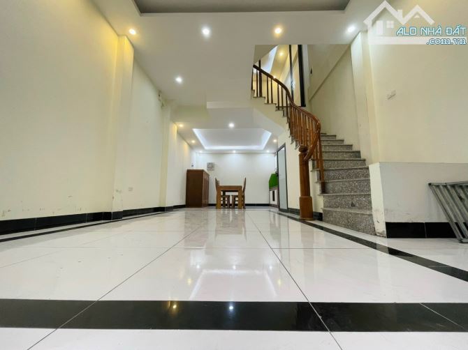 NHÀ 5T CẦU ĐƠ 4 ,40M2 ,NGÕ THÔNG ,KINH DOANH ,NGAY GẦN ĐƯỜNG QUANG TRUNG - 2