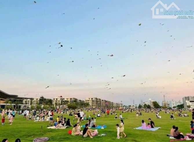 Bán nền biệt thự dự án Nam rạch chiếu - Gobal City - 27 tỷ - 139 m2 - 2