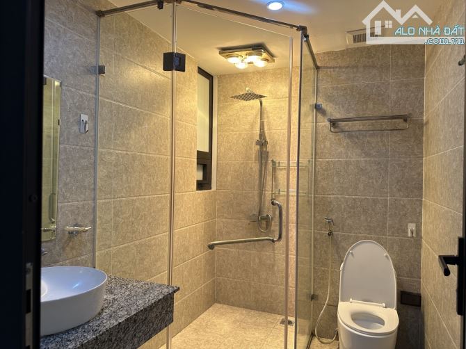 Bán nhà Nguyễn Văn Cừ 101m2 6 tầng Thang Máy, MT 4.8m, giá 22 tỷ - 3