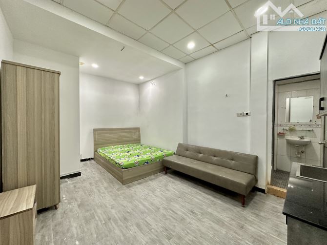 Cho thuê căn Studio _ Có Nội Thất , Bếp , Tolet riêng  _ 149/2 phan đăng lưu , Phú Nhuận - 3