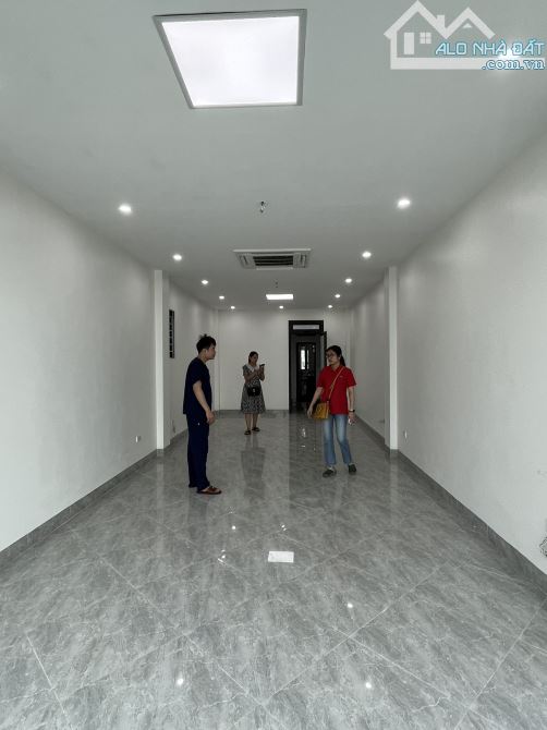 Cho thuê văn phòng giá rẻ đường Nguyễn Thanh Bình- Tố Hữu, 60 m2/tầng, giá rẻ - 4