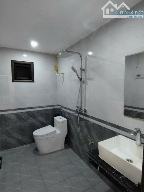 BÁN NHÀ XÂY MỚI DT 32M2, 5 TẦNG  GẦN CHỢ CẦU AM. P. VẠN PHÚC HÀ ĐÔNG - 4