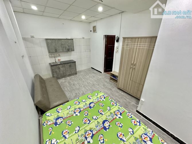 Cho thuê căn Studio _ Có Nội Thất , Bếp , Tolet riêng  _ 149/2 phan đăng lưu , Phú Nhuận - 4