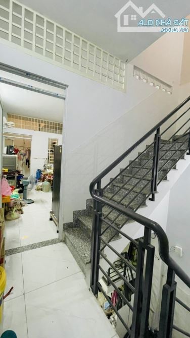 Bán nhà Bình Tân mặt tiền đường số Khu Lê Văn Quới, 4x16 có 3 tấm 4 phòng ngủ chỉ 5 tỷ - 5