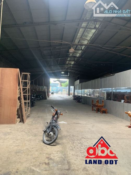 Cho thuê xưởng 3000m2 kp8 phường Long Bình Biên Hòa Đồng Nai Giá chỉ 30k/m2 - 8