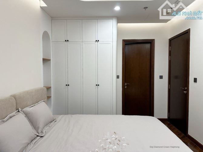 Cho thuê căn hộ 2 ngủ 2 wc cao cấp view Lê Hồng Phong và hồ Phương Lưu Vin Vũ Yên. - 8