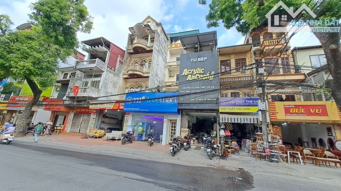 Bán nhà mặt phố La Thành 47 m2, mt 3.9m;Giá 15.5 tỷ;LH Phú Trần - 2
