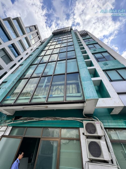 Siêu khan hiếm tòa nhà MT Nguyễn Cửu Vân giáp Q.1 - 8x25m Hầm 7 tầng HĐT 250tr giá 61 tỷ.