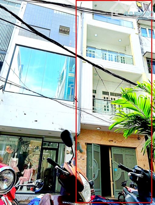Cho thuê nhà đường Nguyễn Thái Bình, Quận 1. Trệt, 3 lầu (4,5x18) 7pn giá chỉ 50tr