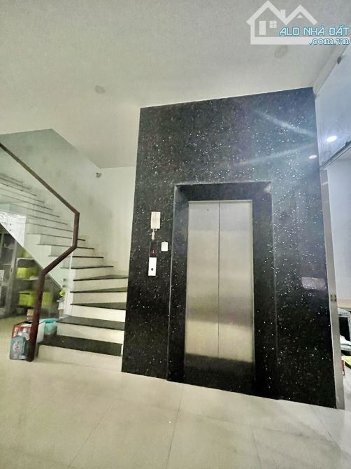 Cho thuê nhà 5 tầng 1 tum, mặt tiền kinh doanh Trương Định, Tân Mai, 731m2, chỉ 80 triệu - 10