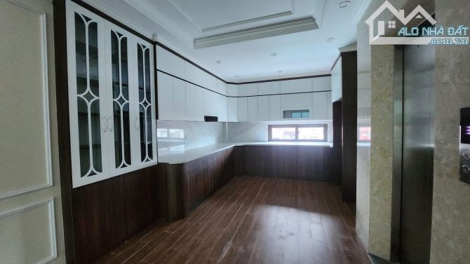 Bán nhà 7T x 50m2 - phố Mai Dịch, Cầu Giấy - oto vào, nhà mới - giá 15 tỷ - 11