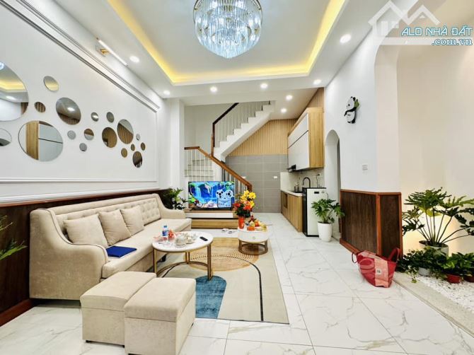 Bán nhà đẹp ngõ chợ Khâm Thiên 40mx4T 3PN MT 4.7m hơn 6 tỷ tặng nội thất nhà thoáng - 1