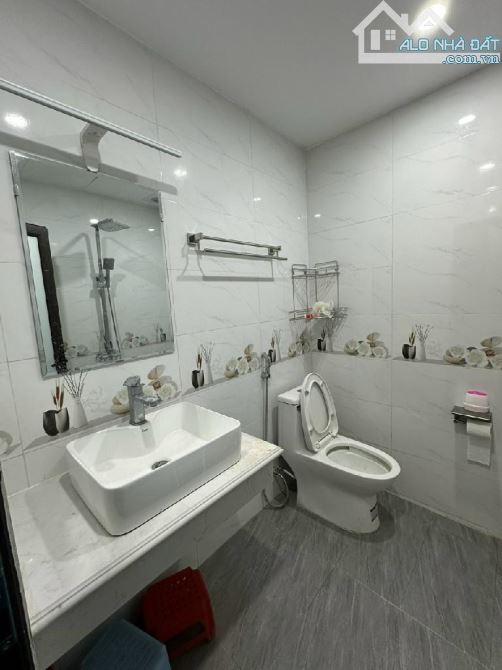 NHỈNH 4 TỶ, 35M2, 3P TỚI QL32, 3 BƯỚC SANG SVĐ QUẬN, NGÕ THÔNG, Ô TÔ 5M, NHÀ MỚI LUNG LINH - 1