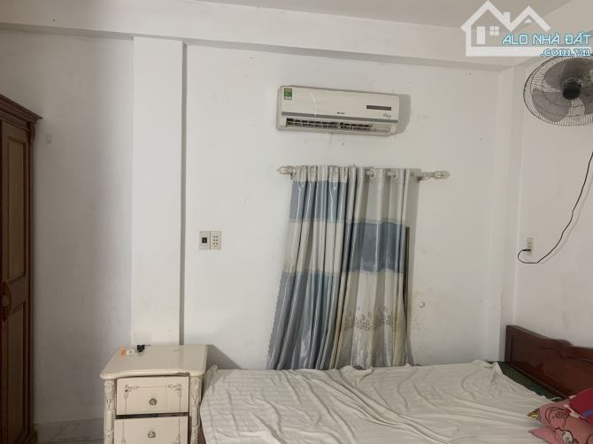 Cần bán gấp nhà Võ Văn Kiệt DT 80m2, cách biển Mỹ Khê 300m - 2