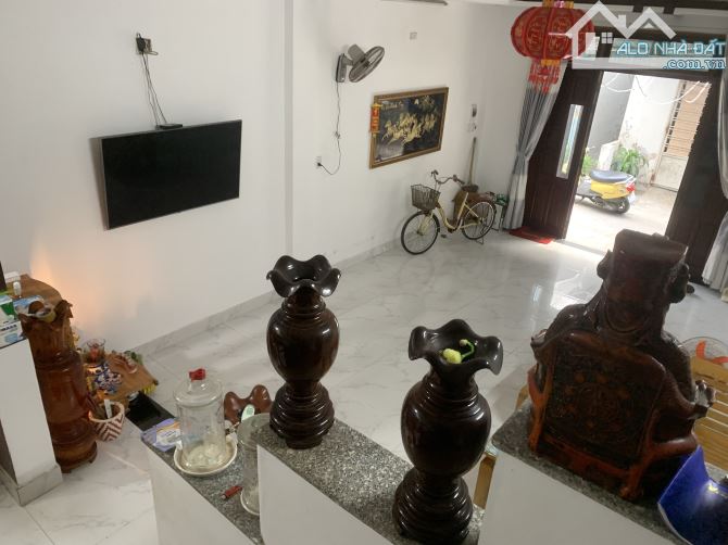 Cần bán gấp nhà Võ Văn Kiệt DT 80m2, cách biển Mỹ Khê 300m - 3