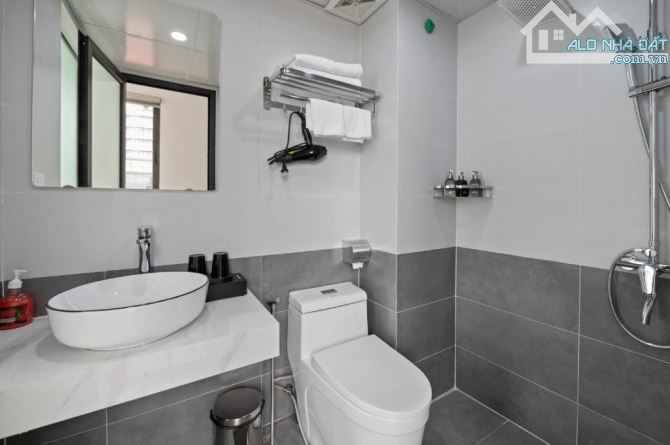 Bán tòa Apartment mặt Hồ Tây 8 tầng, 62m, giá 40 tỷ - 4