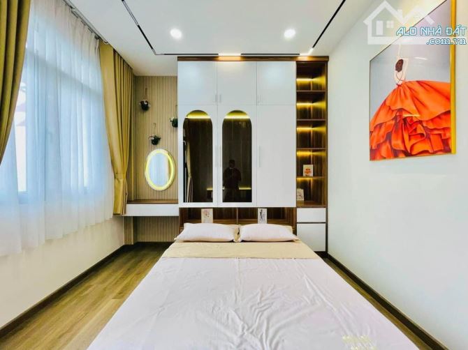 Nhà ngộp cần bán liền nhanh tay liên hệ giá 4TỶ1 đường HUỲNH VĂN BÁNH, PHÚ NHUẬN (58m2), H - 4