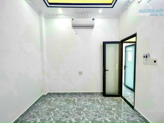 Nhà hẻm 6m Vườn Lài, Quận 12. DT 70m2, có sân trước, có sổ. Giá 3,9 tỷ - 6