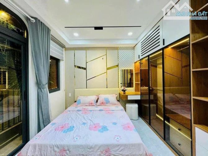 Nhà chính chủ, 48m2 tại Cao Lỗ, Q8, giá 2tỷ9, hẻm 5m, sổ hồng riêng