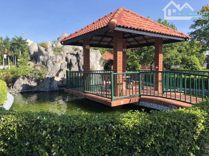 Bán biệt thự Phúc Lộc Viên DT 288m2 vị trí đẹp giá 26 tỷ - Toàn Huy Hoàng