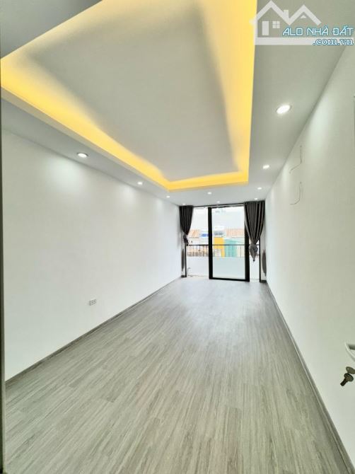 Bán gấp nhà Tô Vĩnh Diện 37m2, 4,8 tỷ