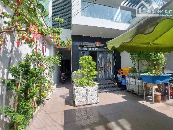 Bán nhà hẻm 8m Lũy Bán Bích Tân Phú 10x20m đúc 2 lầu ST (gần Lương Minh Nguyệt) - 4