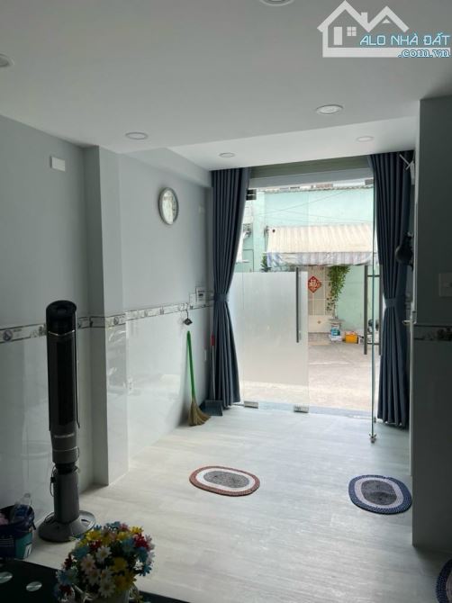 HOÀNG HOA THÁM - 5 TẦNG - 21MV - HẺM TRƯỚC NHÀ 12M -GIÁ 4.3 TỶ - 1