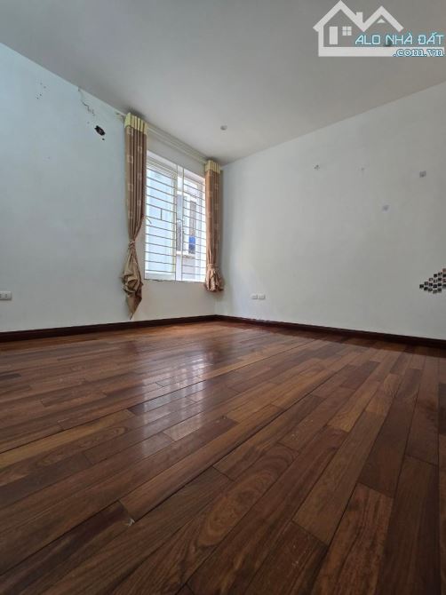 Bán nhà riêng ngõ 218 Tây Sơn 56m2, MT 4,5m, Ô Tô Tránh Giá Chỉ 7,82 Tỷ - 2