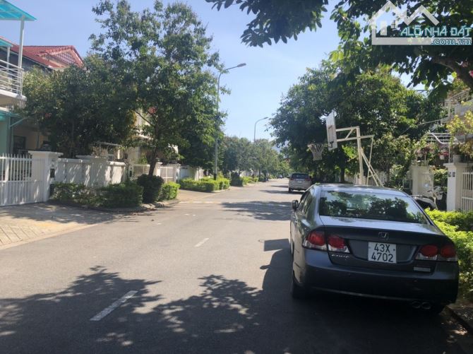 Bán biệt thự Phúc Lộc Viên DT 288m2 vị trí đẹp giá 26 tỷ - Toàn Huy Hoàng - 3