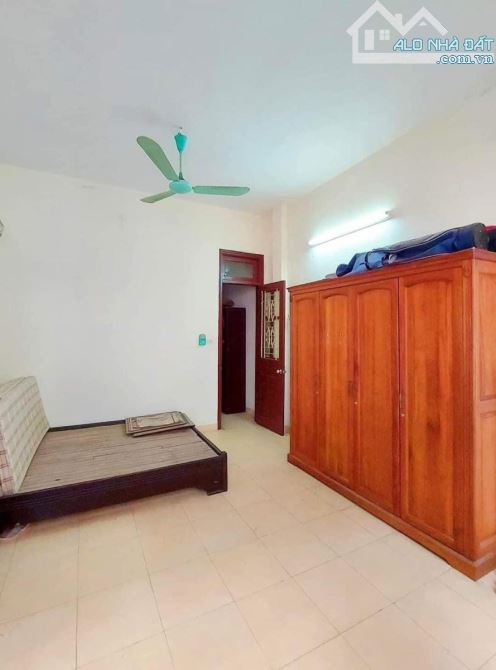 Bán nhà riêng ngõ 218 Tây Sơn 56m2, MT 4,5m, Ô Tô Tránh Giá Chỉ 7,82 Tỷ - 3