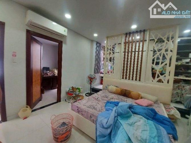 Bán nhà hẻm 8m Lũy Bán Bích Tân Phú 10x20m đúc 2 lầu ST (gần Lương Minh Nguyệt) - 7