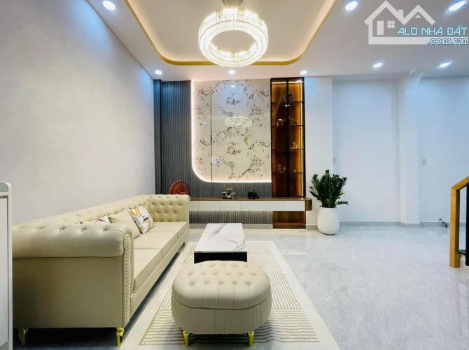 Nhà Đẹp Phú Nhuận DTsd 144mét 5pn giá 6,25 Tỷ gần Phan Đăng Lưu Nguyễn văn Đậu