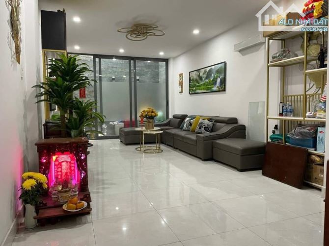 VÀO Ở NGAY! Bán Nhà Đẹp 5 Tầng HXH Phan Xích Long, 45m2, 7.9 Tỷ TL