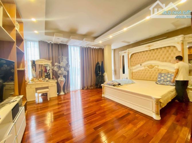 Bán nhà phân lô Duy Tân Cầu Giấy ngõ thông,ô tô tránh nhau,kinh doanh,gần phố,vỉa hè khủng