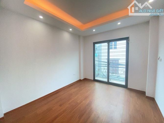 LÔ GÓC NGỌC TRỤC VUÔNG ĐÉT 35M2X4T, Ô TÔ 4 CHỖ TẬN CỬA, GIÁ TỐT CHỈ 5.4 TỶ - 1