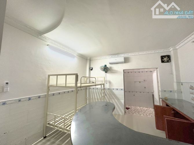 NGAY NGÃ TƯ HÀNG XANH - 100M2 NGANG 5.8M - 4 TẦNG ĐẸP - HXH - CHỈ NHỈNH 10 TỶ. - 1