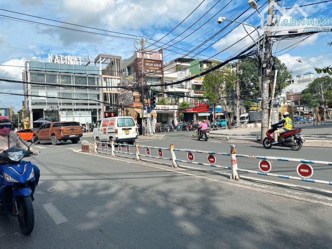 Siêu phẩm 4 lầu đẹp lung linh hẻm 220 Nguyễn Văn Khối 100m2 ngang 5m ngay CV chỉ 14.5 tỷ. - 13