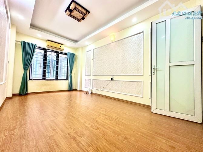 Bán nhà La Khê Hà Đông 30m2 5T chỉ hơn 4tỷ ô tô nhà đẹp siêu hiếm giá rẻ - 2