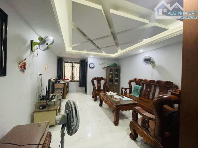 BÁN NHÀ MẶT TIỀN NGUYỄN TRƯỜNG TỘ, GIÁP VƯỜN LÀI, 4.3x19M, 4 TẦNG, 4PN - 2