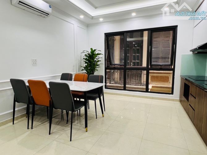 NHÀ CẦU GIẤY - MỚI ĐẸP LONG LANH - SẴN NỘI THẤT - Ô TÔ ĐỖ CỬA - GIÁ HỢP LÝ - 4