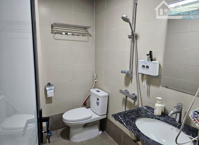 18,9 tỷ 45m 4T Phân lô phố Nguyên Hồng, Đống Đa Vỉa Hè đỗ Ô TÔ Kinh doanh Sổ A4 - 4