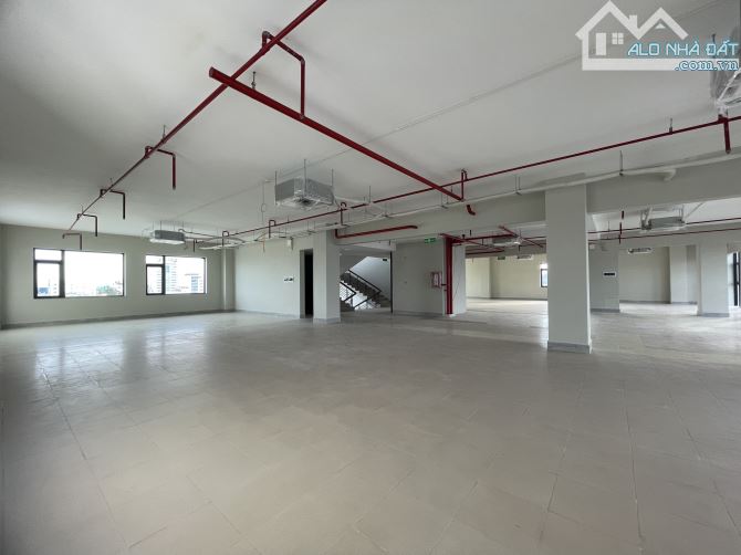 Văn phòng đường Phan Đăng Lưu, Diện tích 350m2 giá chỉ 9$/m2/tháng