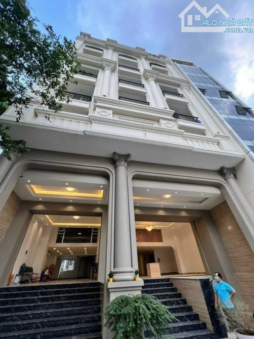 Thu nhập 400tr Bán gấp tòa nhà 2 hầm 8 tầng 300m2 14 x 22 Mặt tiền Nguyễn Văn Linh Quận 7