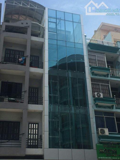 Bán nhà mặt tiền Nguyễn Văn Thương (D1 cũ), P.25, Bình Thạnh. 4x18m. 4 Lầu