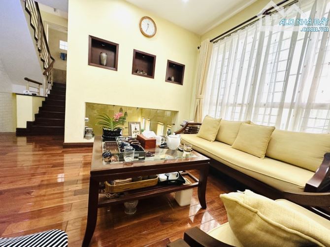 Bán nhà Đội Cấn 2 mặt ngõ- Đội Cấn thông sang Giang Văn Minh - 40m2-4 tầng- MT 4.8 M-8.6Tỷ - 1