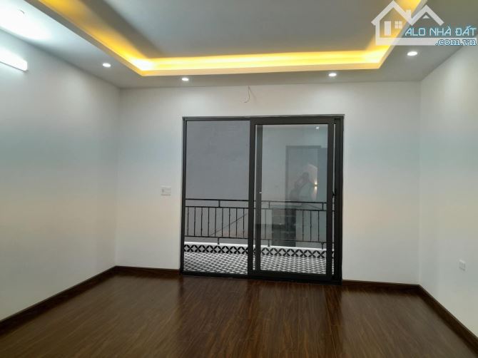 Bán nhà Đại Đồng, Thôn 1 Đông Mỹ 46m2 - 4 tầng - mặt tiền 4.8m - giá 4.48 tỷ  Ô TÔ - NGÕ T - 2
