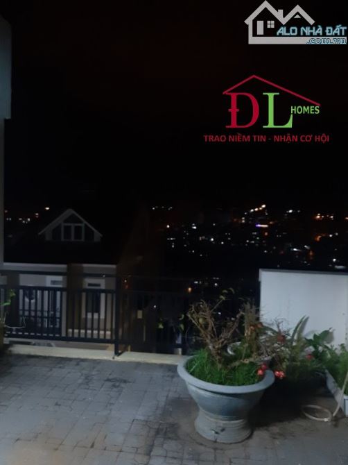 🌇🏞🏡 NHÀ 98M2 ĐƯỜNG OTO - SÂN THƯỢNG VIEW THÀNH PHỐ ĐÀ LẠT GIÁ CHỈ 5,8 TỶ SỔ RIÊNG - 3