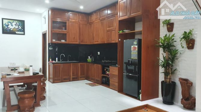 🏡🏡🏡Bán Nhà 1 Trệt 3 Lầu Mặt Tiền Đường Bế Văn Đàn 84M2 (5x17) - Giá: 14Tỷ TL - 3